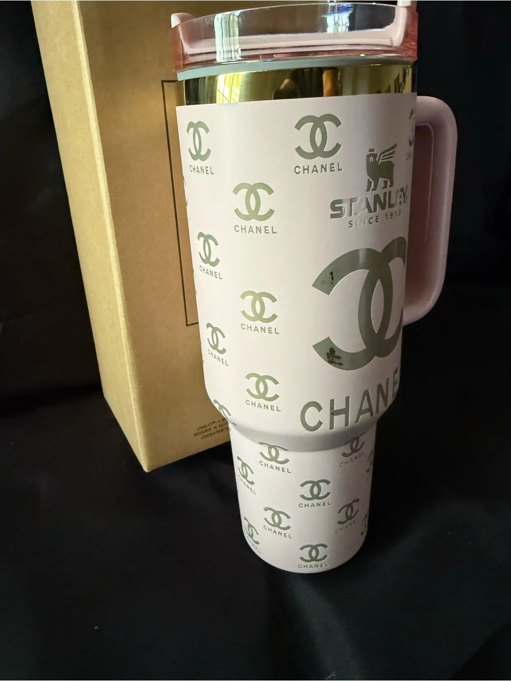 New Stanley 40oz Laser ChanEngravedeL Pink Travel Tumbler with Gold Logo - Picture 3 of 7